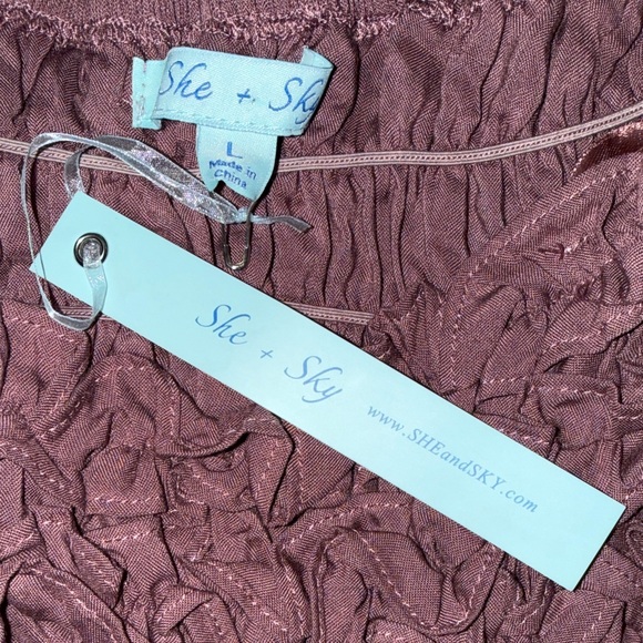 She + Sky Ruffle Top - Picture 3 of 3